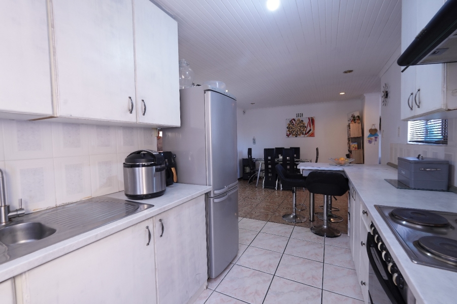 3 Bedroom Property for Sale in Portlands Western Cape